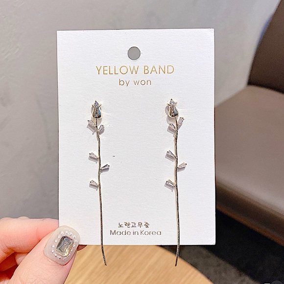 Rose Flower Gold Plated Zircon Earrings - Picture 3 of 7